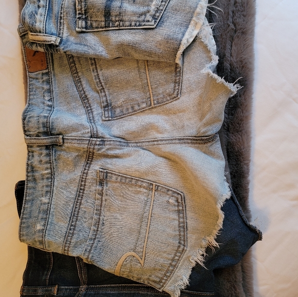 Bundle of American Eagle jean shorts - Picture 10 of 10